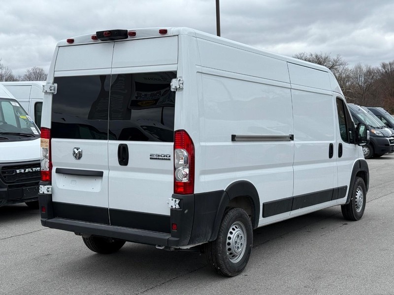 Ram ProMaster Cargo Van Vehicle Image 03
