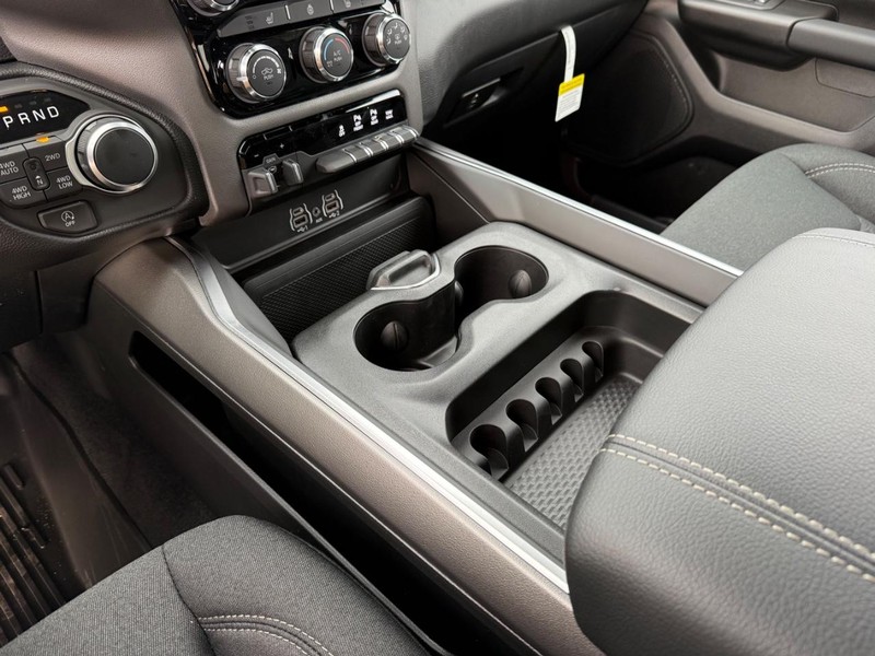 Ram 1500 Vehicle Image 14