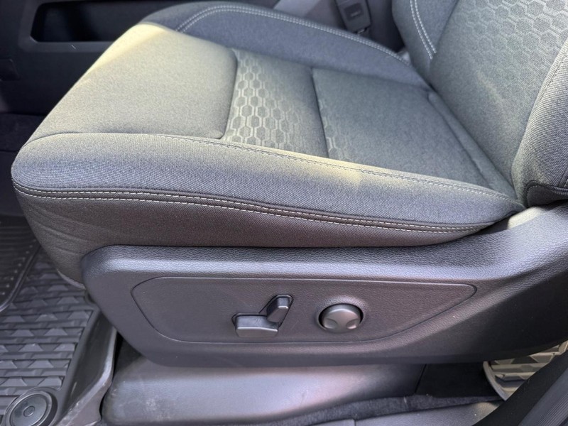 Ram 1500 Vehicle Image 17