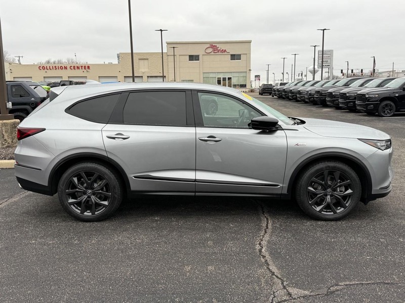 Acura MDX Vehicle Image 02