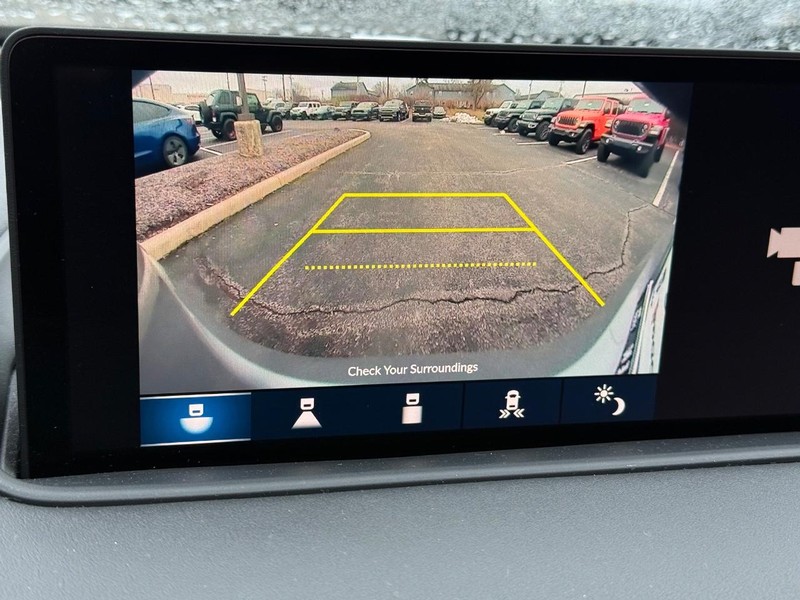 Acura MDX Vehicle Image 21