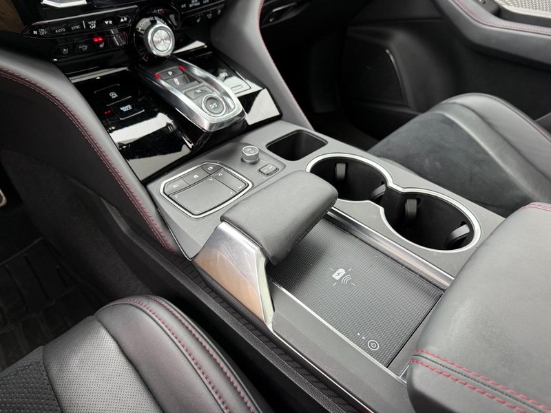 Acura MDX Vehicle Image 23