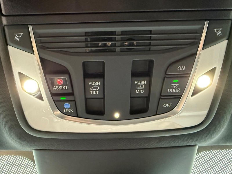 Acura MDX Vehicle Image 25