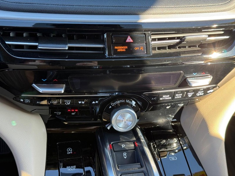 Acura MDX Vehicle Image 20