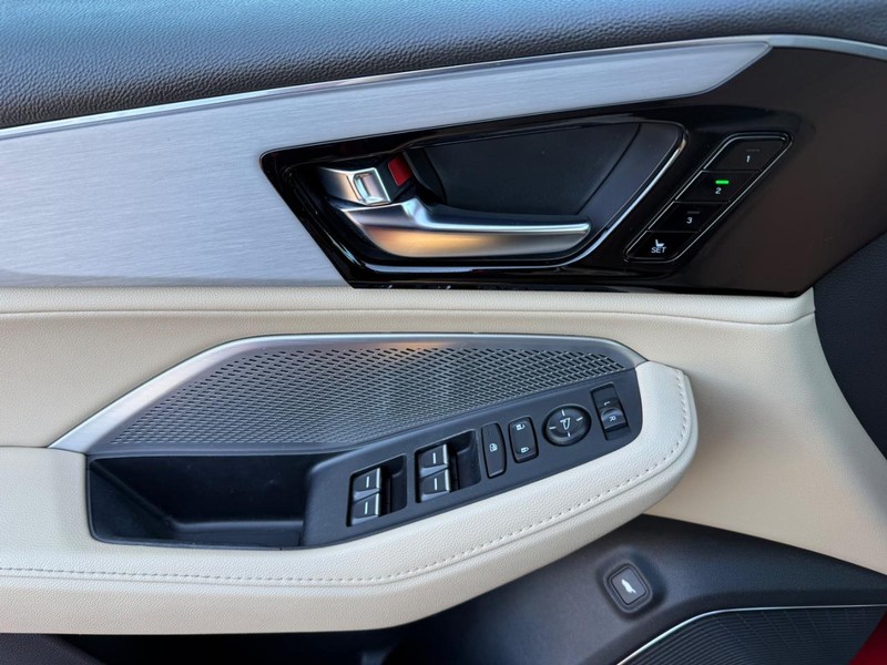 Acura MDX Vehicle Image 27