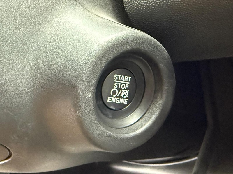 Ram ProMaster Delivery Van BEV Vehicle Image 15