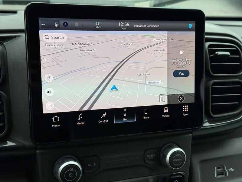 Ram ProMaster Delivery Van BEV Vehicle Image 16