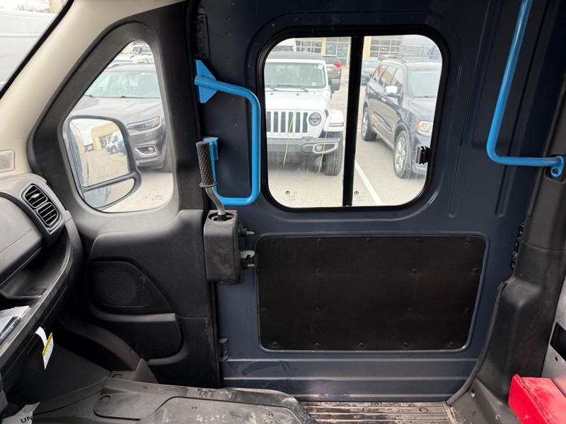 Ram ProMaster Delivery Van BEV Vehicle Image 19