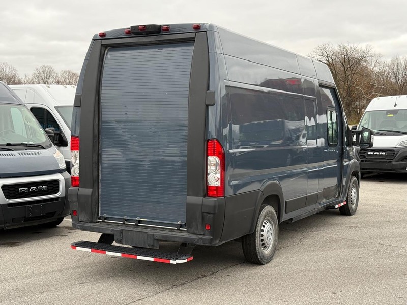 Ram ProMaster Delivery Van BEV Vehicle Image 03