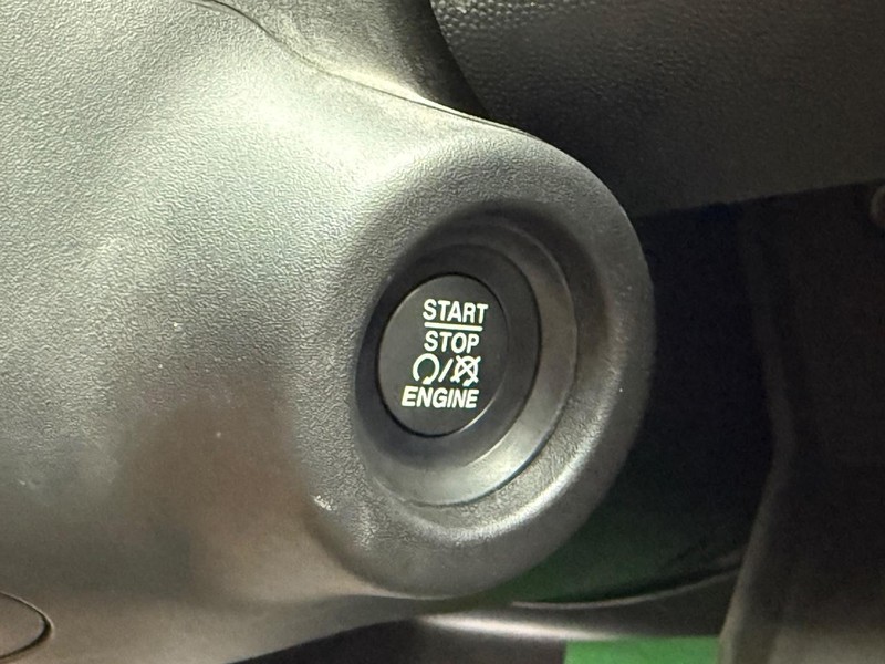 Ram ProMaster Delivery Van BEV Vehicle Image 15