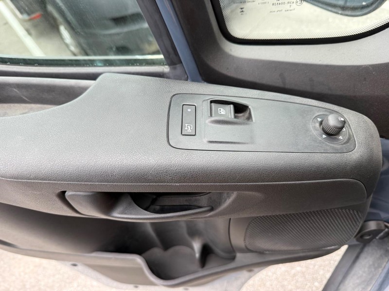 Ram ProMaster Delivery Van BEV Vehicle Image 23