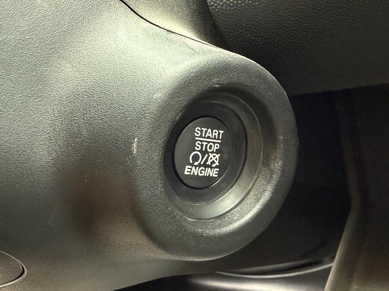 Ram ProMaster Delivery Van BEV Vehicle Image 15