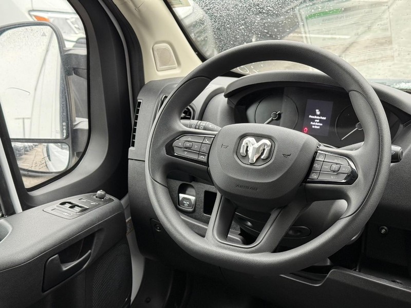 Ram ProMaster Cargo Van Vehicle Image 07