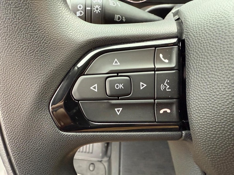 Ram ProMaster Cargo Van Vehicle Image 08