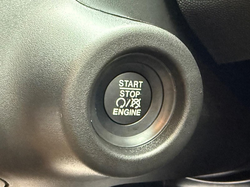 Ram ProMaster Cargo Van Vehicle Image 10