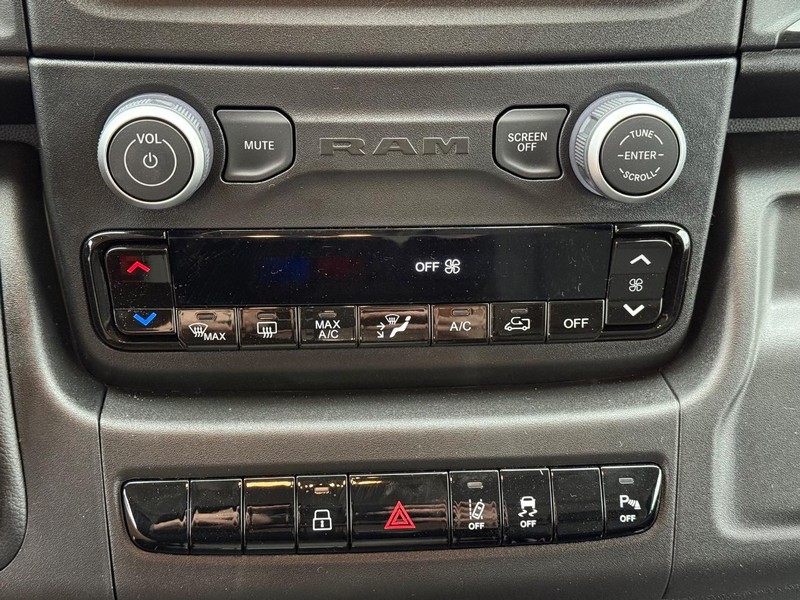 Ram ProMaster Cargo Van Vehicle Image 13