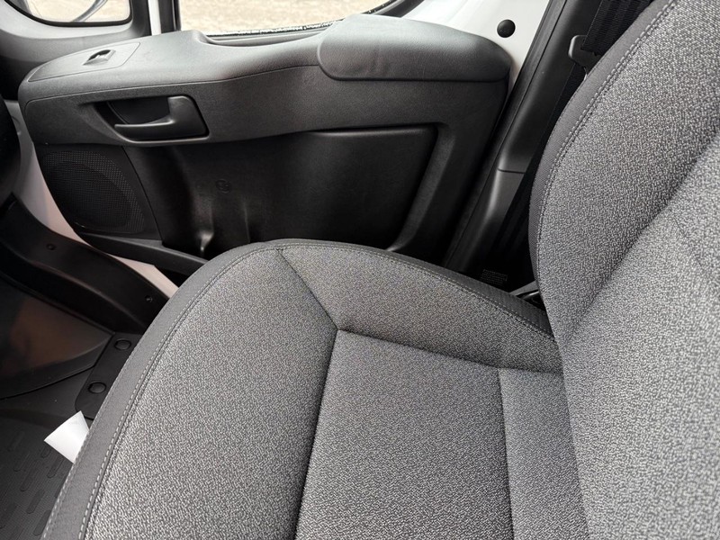 Ram ProMaster Cargo Van Vehicle Image 15