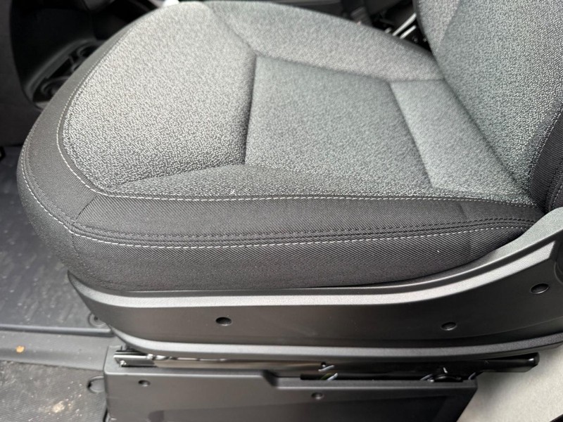 Ram ProMaster Cargo Van Vehicle Image 18