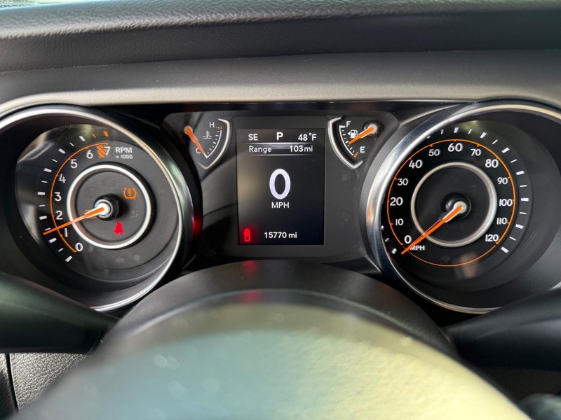 Jeep Gladiator Vehicle Image 22