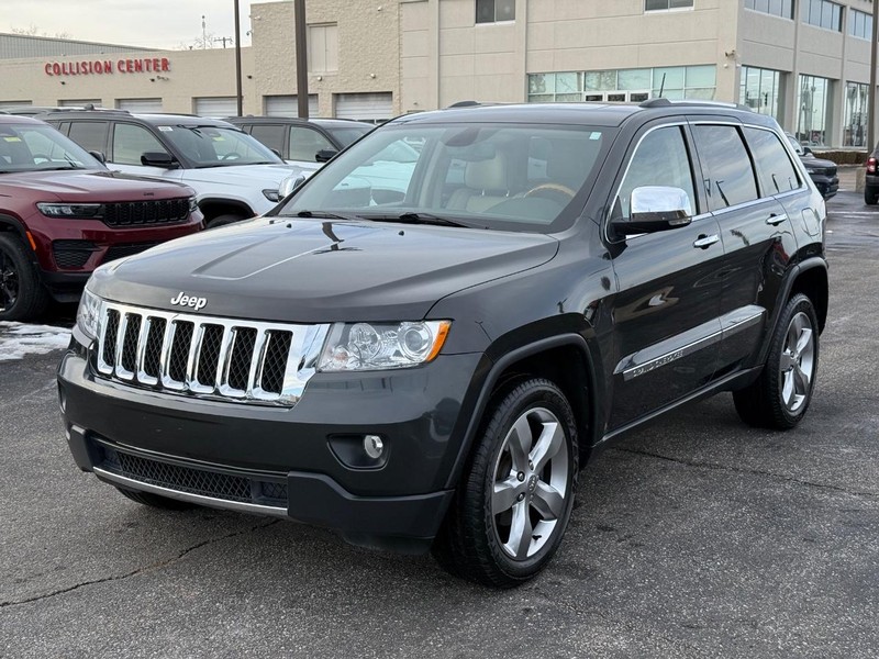 Jeep Grand Cherokee Vehicle Image 09
