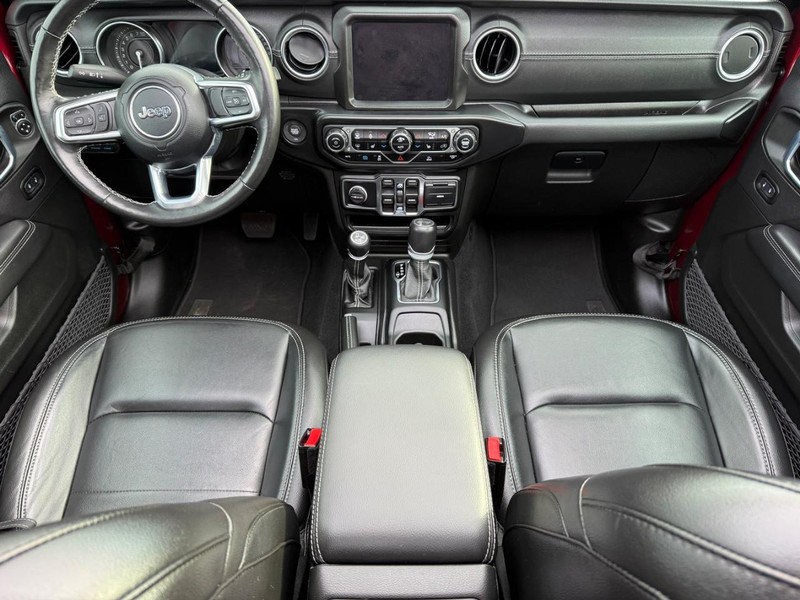 Jeep Wrangler 4xe Vehicle Image 12