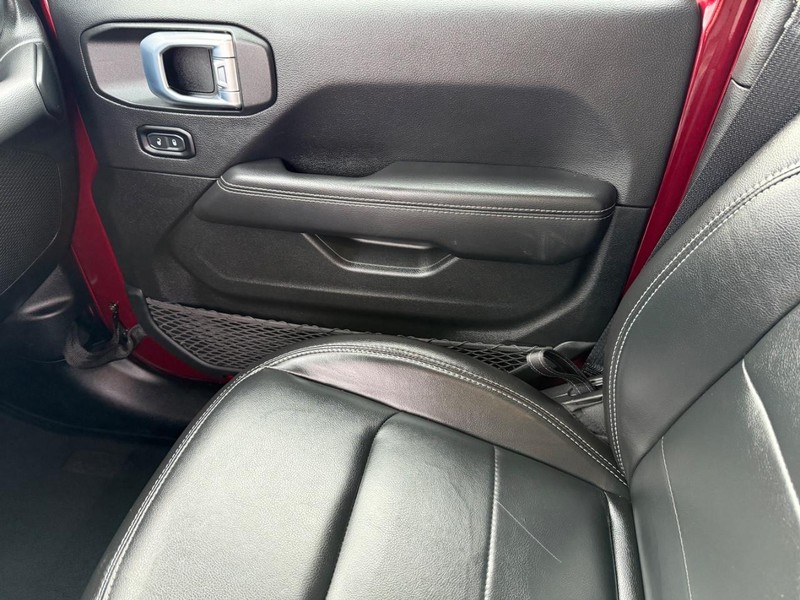 Jeep Wrangler 4xe Vehicle Image 22