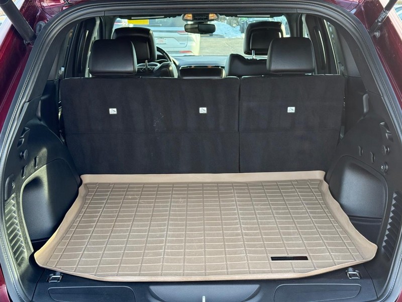 Jeep Grand Cherokee Vehicle Image 07