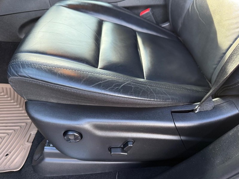 Jeep Grand Cherokee Vehicle Image 28