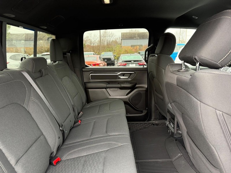 Ram 1500 Vehicle Image 04