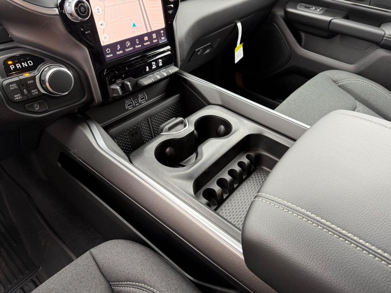 Ram 1500 Vehicle Image 12