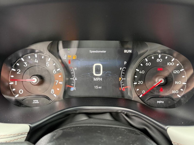 Jeep Compass Vehicle Image 15