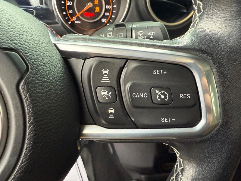 Jeep Wrangler Vehicle Image 14