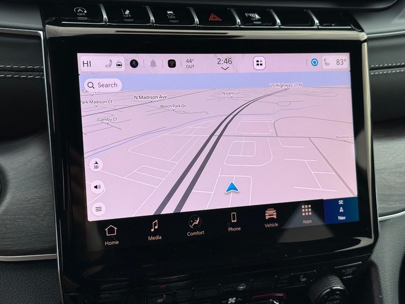 Jeep Grand Cherokee Vehicle Image 12