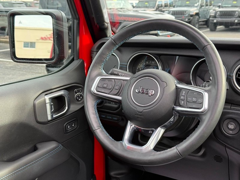 Jeep Wrangler 4xe Vehicle Image 13