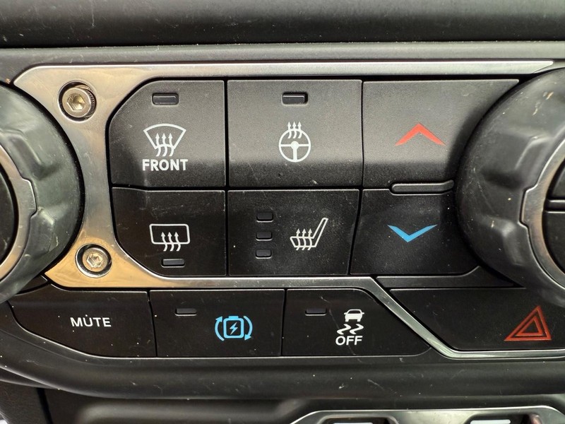 Jeep Wrangler 4xe Vehicle Image 17