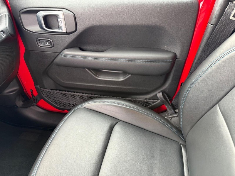 Jeep Wrangler 4xe Vehicle Image 22