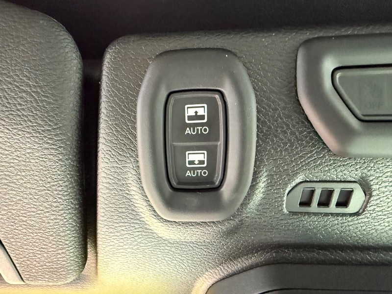 Jeep Wrangler 4xe Vehicle Image 23