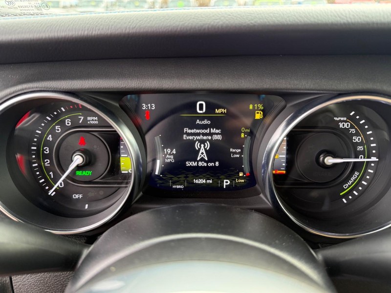 Jeep Wrangler 4xe Vehicle Image 24