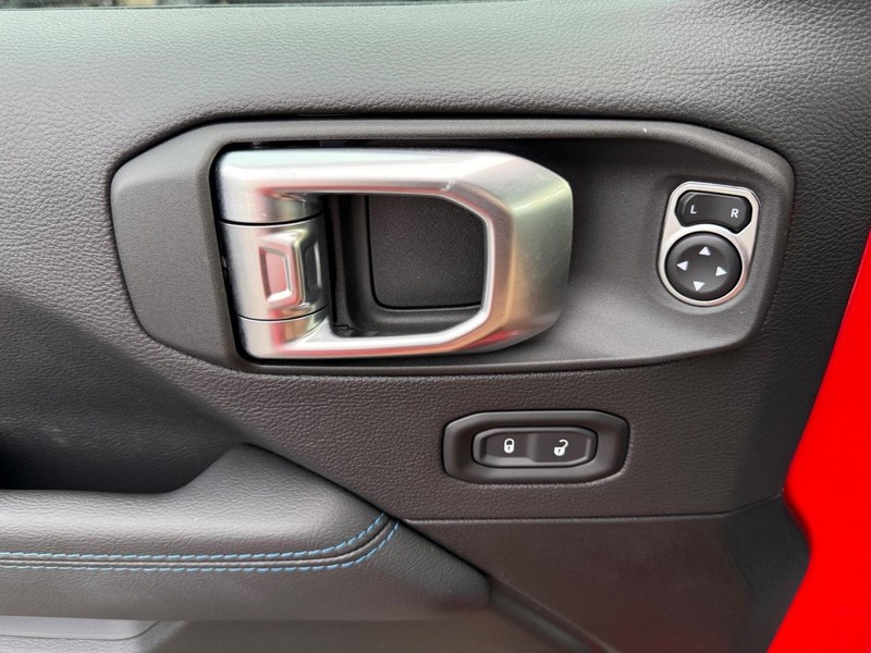 Jeep Wrangler 4xe Vehicle Image 26