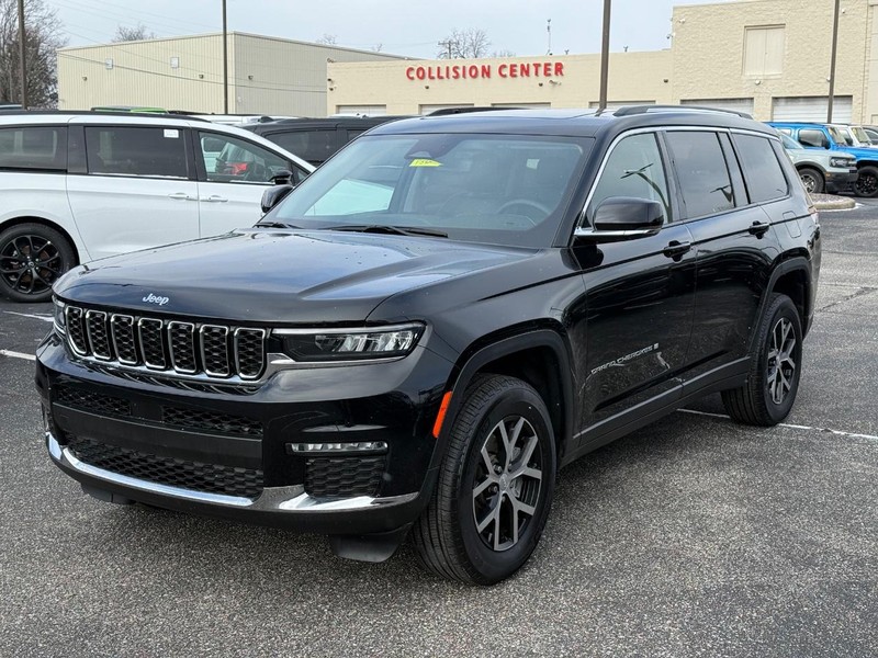 Jeep Grand Cherokee L Vehicle Image 09