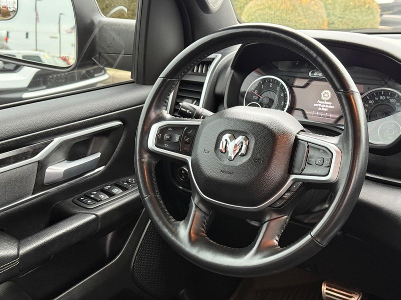 Ram 1500 Vehicle Image 12