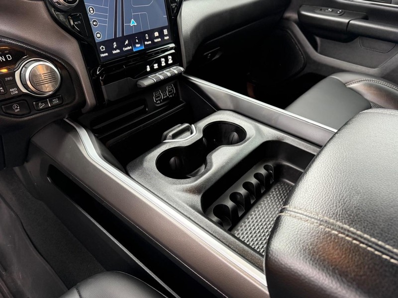 Ram 1500 Vehicle Image 18