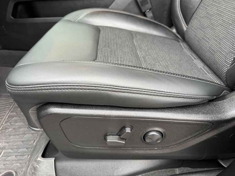 Ram 1500 Vehicle Image 23