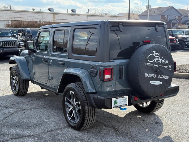 Jeep Wrangler 4xe Vehicle Image 05