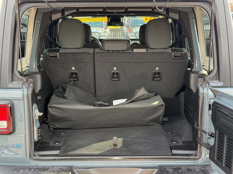 Jeep Wrangler 4xe Vehicle Image 07