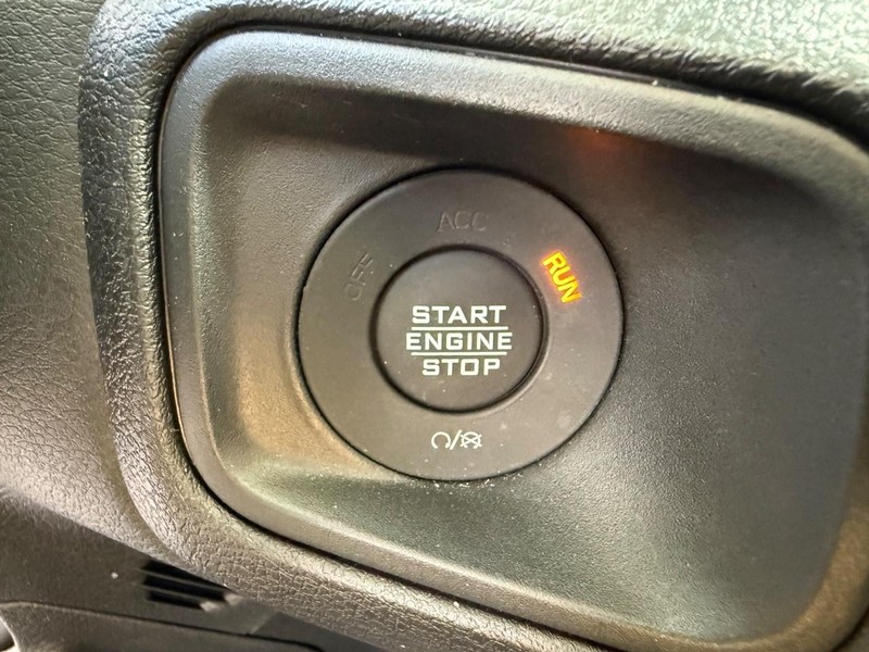 Jeep Wrangler 4xe Vehicle Image 15