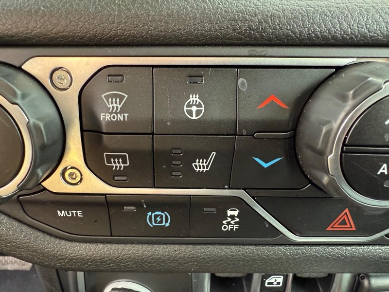 Jeep Wrangler 4xe Vehicle Image 16