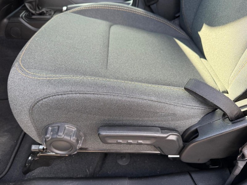 Jeep Wrangler 4xe Vehicle Image 25