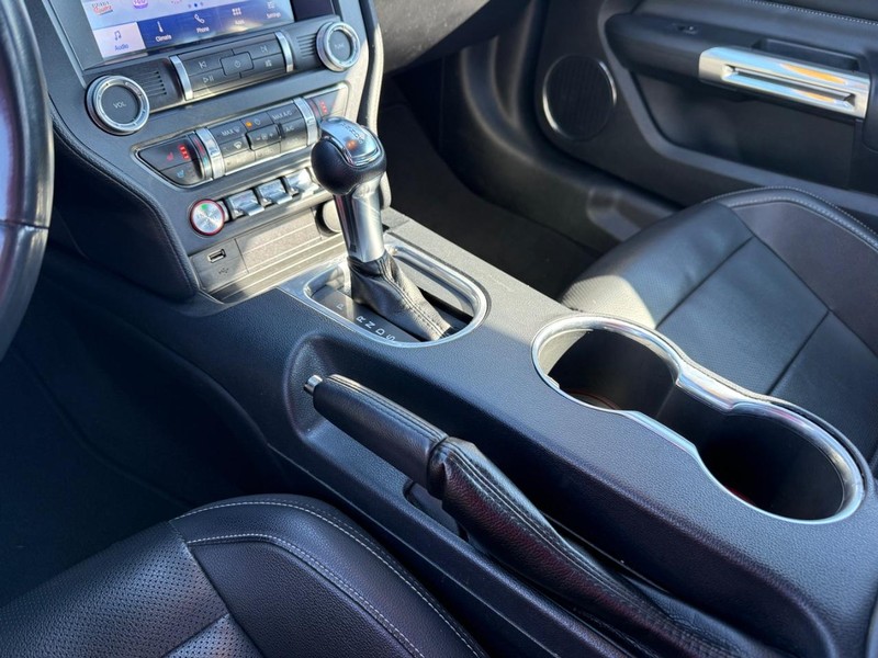 Ford Mustang Vehicle Image 20