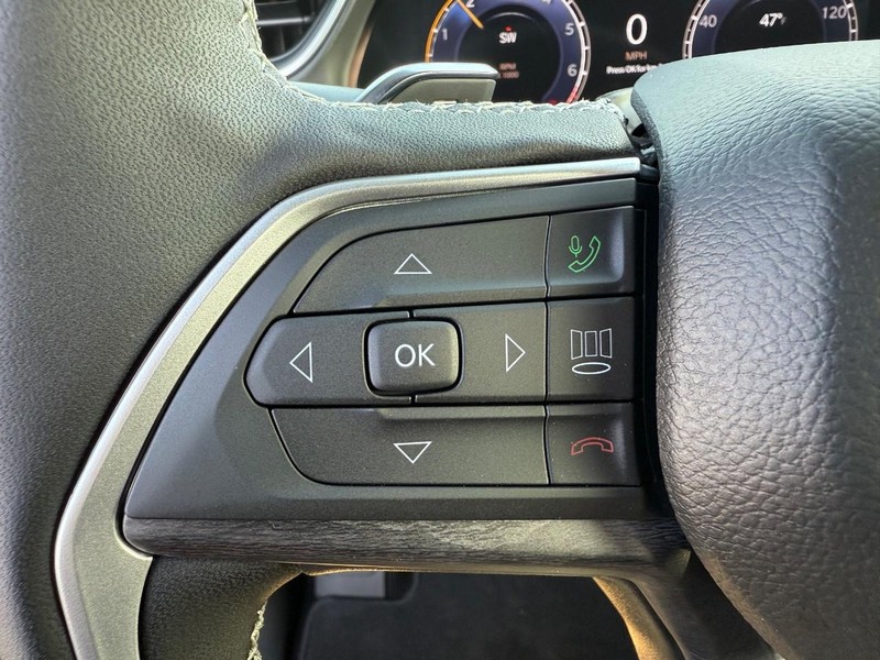 Jeep Grand Cherokee L Vehicle Image 08